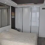 Fireplace On Puliuia 40 לבוב